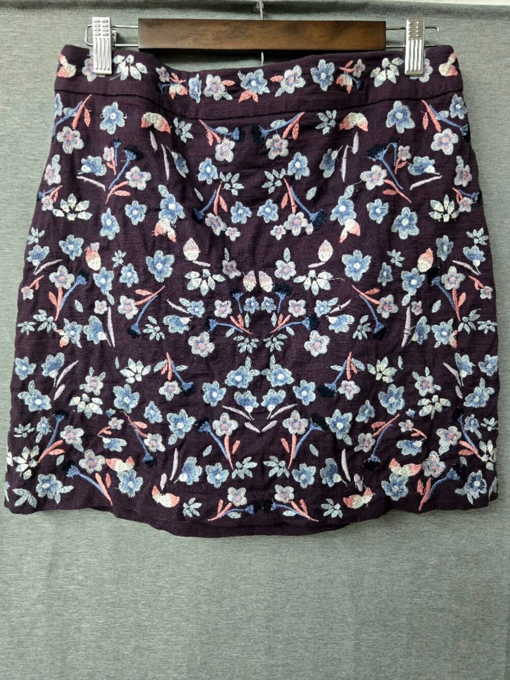 LOFT Mini Skirt Plum Floral Embroidered Purple A-Line Shift Lined Size 8 Boho
